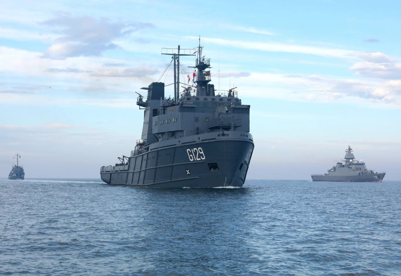 عکس/ ورود شناورهای جمهوری آذربایجان به آبهای ایران عکس/ ورود شناورهای جمهوری آذربایجان به آبهای ایران