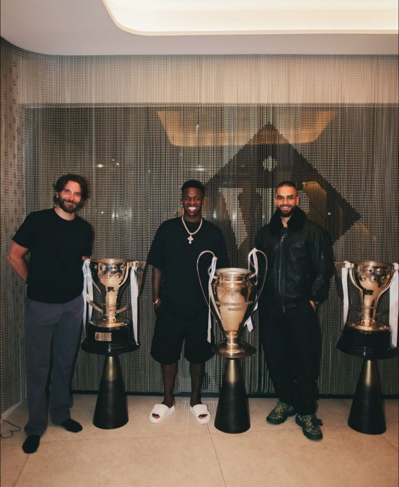 عکس/ مهمانی شام وینیسیوس برای ستاره هالیوود عکس/ مهمانی شام وینیسیوس برای ستاره هالیوود