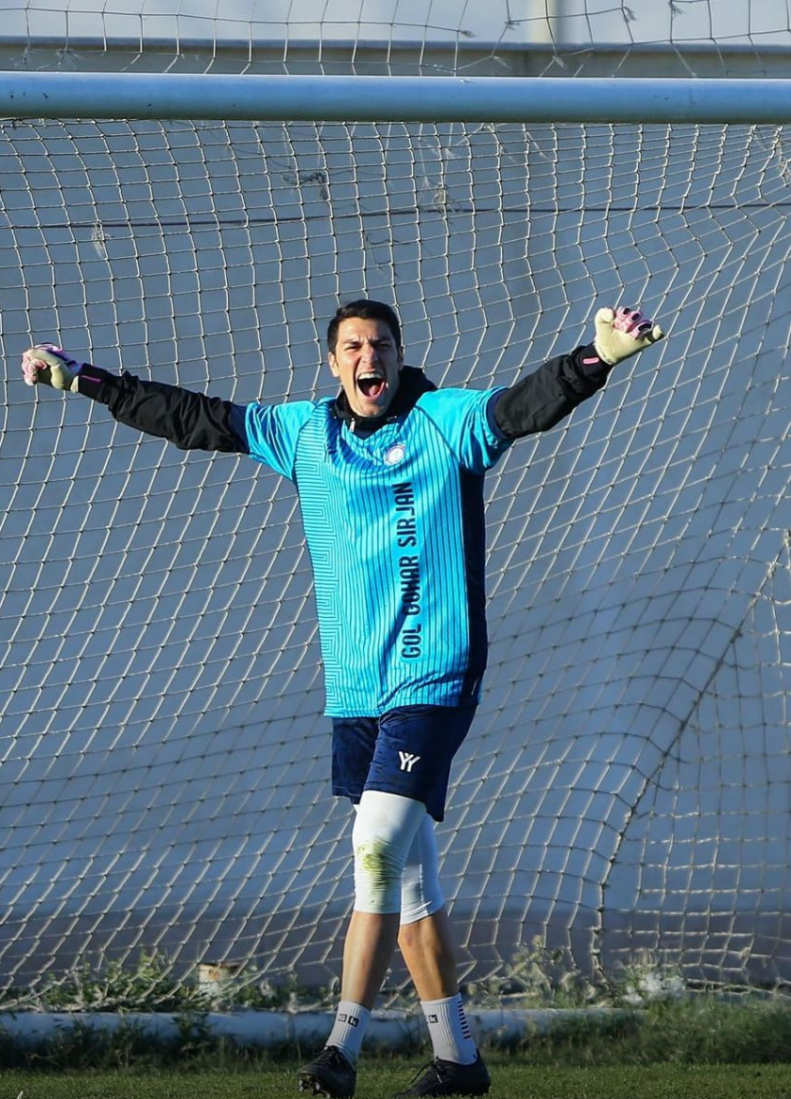 عکس/ آقای کلینشیت رکورد جدید را فریاد میزند عکس/ آقای کلینشیت رکورد جدید را فریاد میزند