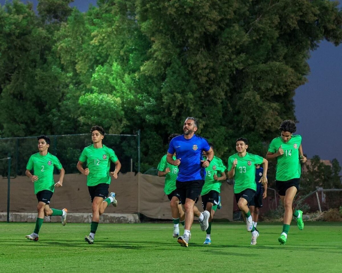 بازیکن نام آشنای فوتبال ایران مربی شباب الاهلی شد