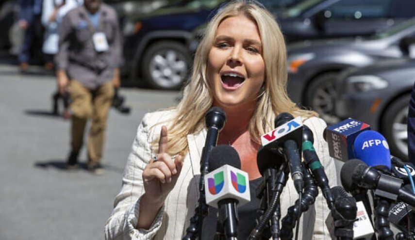 عکس/ این زن جوان سخنگوی کاخ سفید شد عکس/ این زن جوان سخنگوی کاخ سفید شد