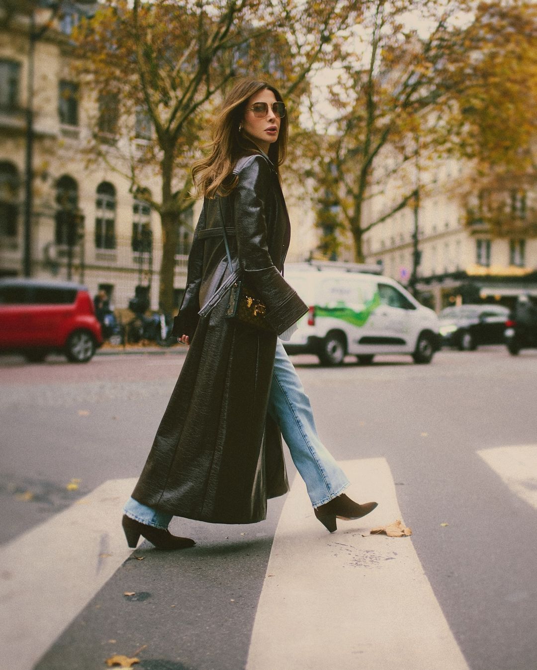 عکس/ لبنان نه؛ تفریحات نانسی عجرم در خیابان‌های پاریس فرانسه