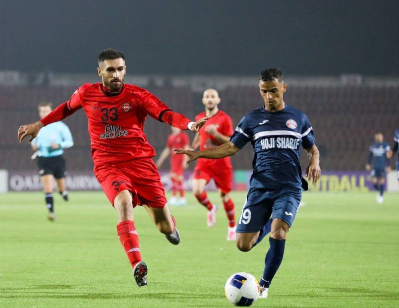 عکس/ حمله صخره تراکتور به مهاجم ریزنقش!