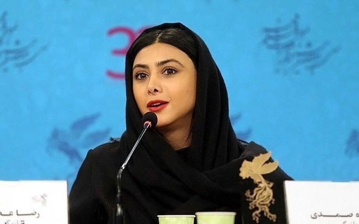 عکس/ آزاده صمدی در اکران فیلم «ترس از اشکهای واقعی» حضور یافت