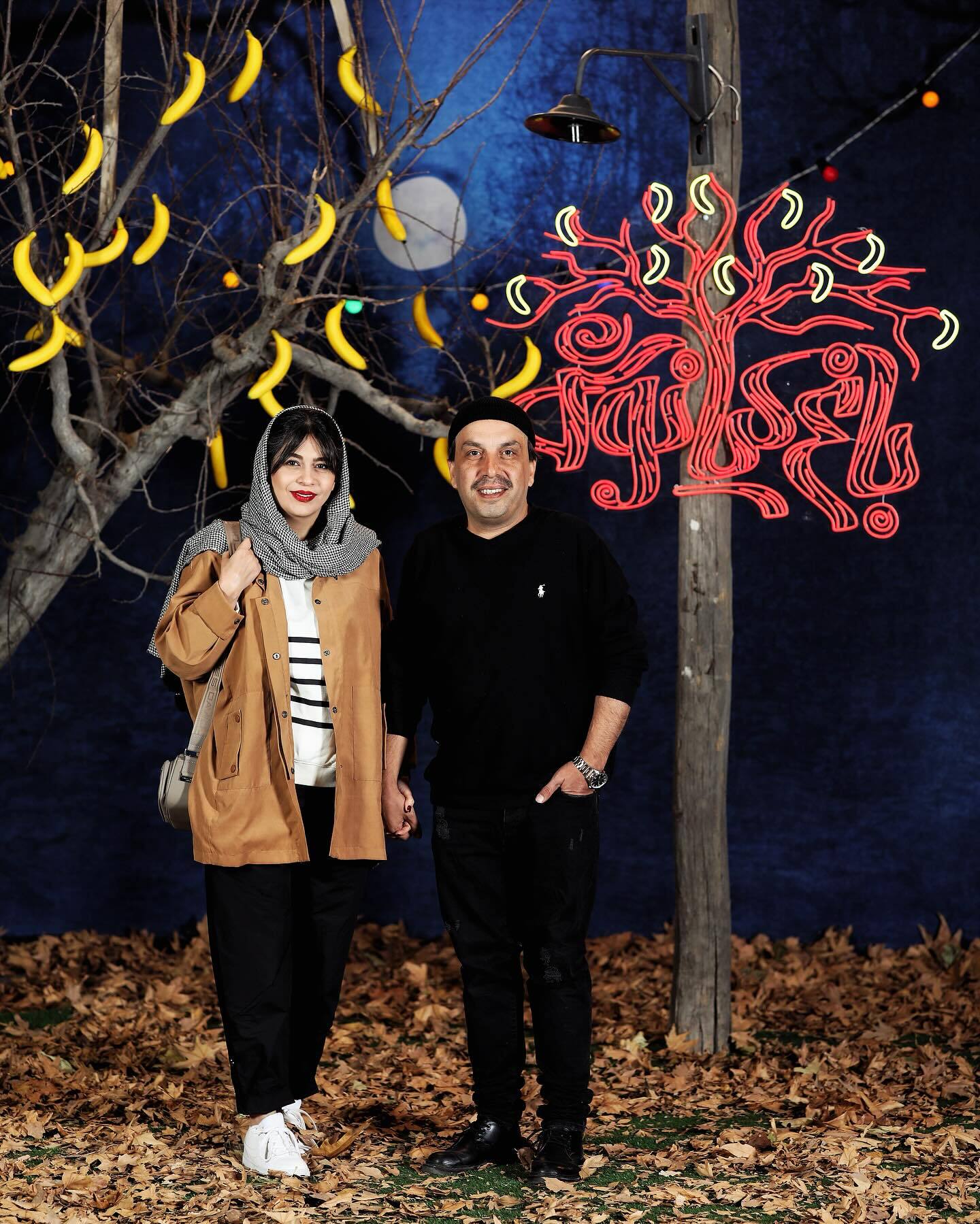 عکس/ عباس جمشیدی و همسرش در اکران خصوصی فیلم سینمایی «باغ کیانوش»