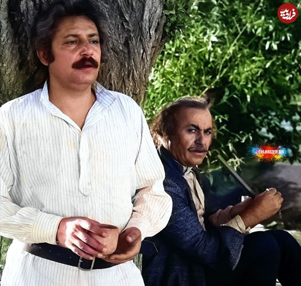 «آرمان و جمشید مشایخی» در نمایی از فیلم چشمه؛ سال ۱۳۵۱ «آرمان و جمشید مشایخی» در نمایی از فیلم چشمه؛ سال ۱۳۵۱