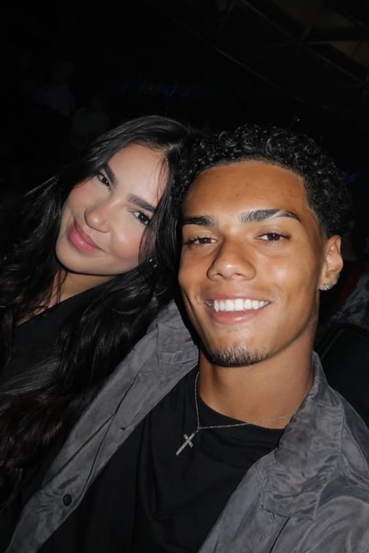 عکس/ رونالدینیو در ۴۵ سالگی پدربزرگ شد عکس/ رونالدینیو در ۴۵ سالگی پدربزرگ شد