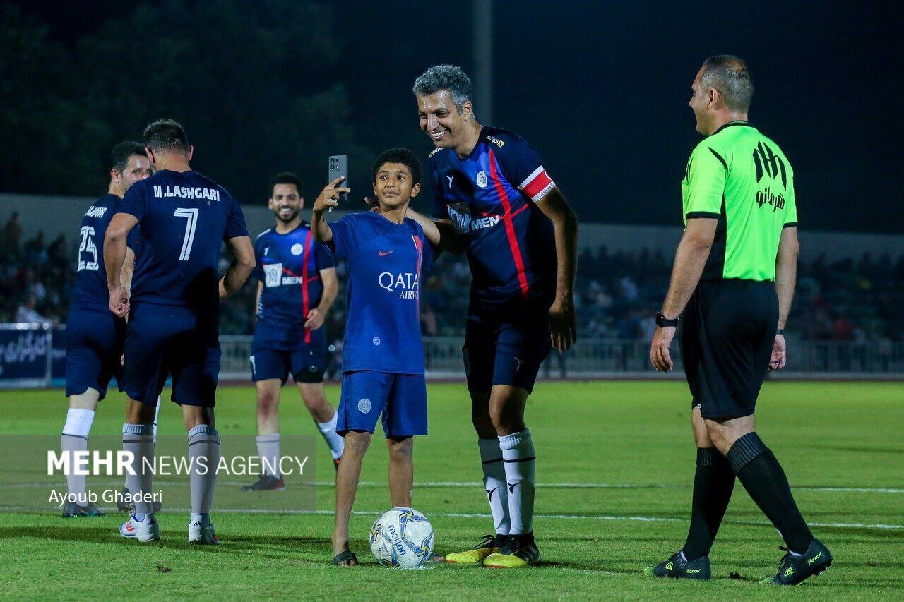 عکس/ عادل فردوسیپور در کیش کاپیتان شد عکس/ عادل فردوسیپور در کیش کاپیتان شد