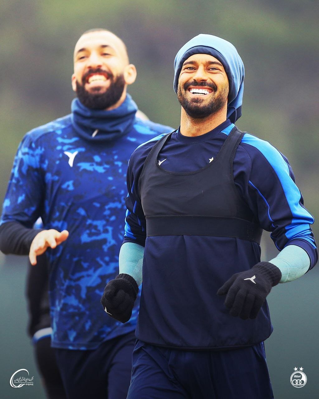 عکس/بازگشت خندان رضاییان به تمرین استقلال عکس/بازگشت خندان رضاییان به تمرین استقلال