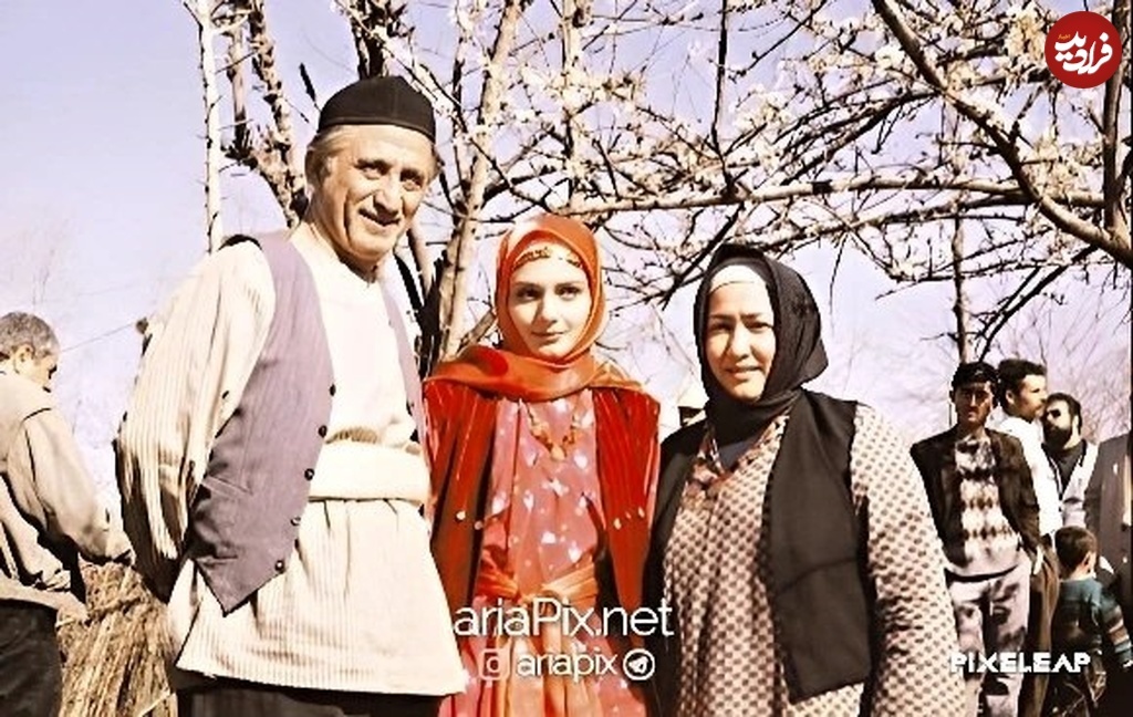 عکس/ «مرجان محتشم» در پشت صحنه سریال «پس از باران»؛ سال ۱۳۷۹