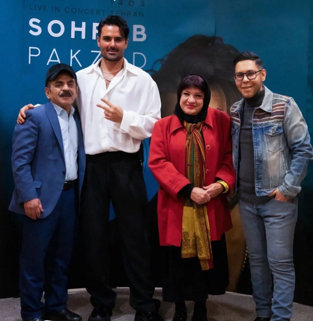 عکس/ دورهمی ستاره‌های جوکر در کنسرت سهراب پاکزاد