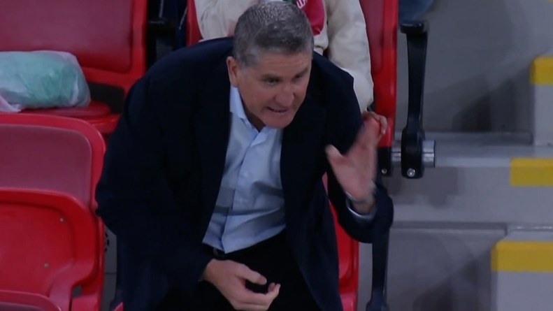 عکس/ گاریدو با وجود محرومیت و سکونشینی اینطور تیمش را رهبری کرد!