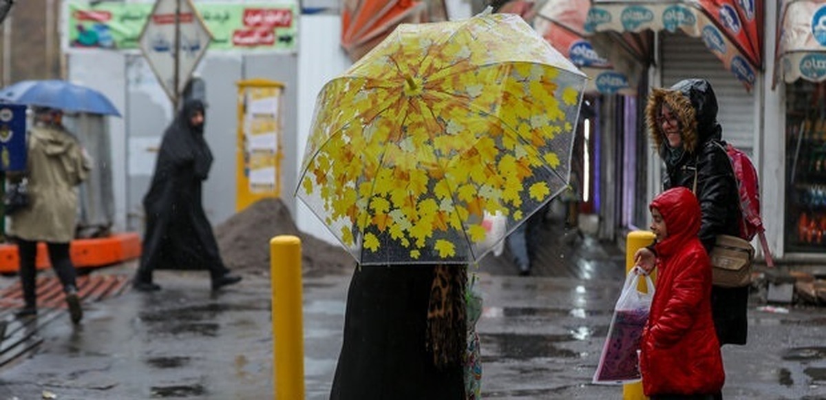 برف و باران مناطقی از اصفهان را فرا می‌گیرد