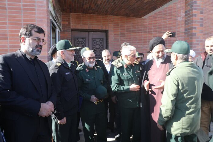 جزئیات سفر سرلشکر باقری به قم؛ چه مرکزی افتتاح شد؟+ عکس