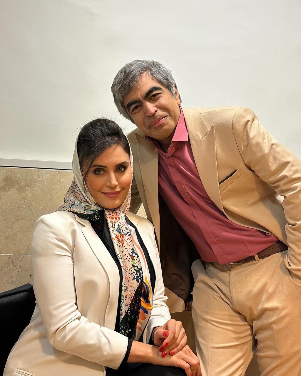 عکس/تیپ دهه شصتی الناز شاکردوست در کنار سروش صحت