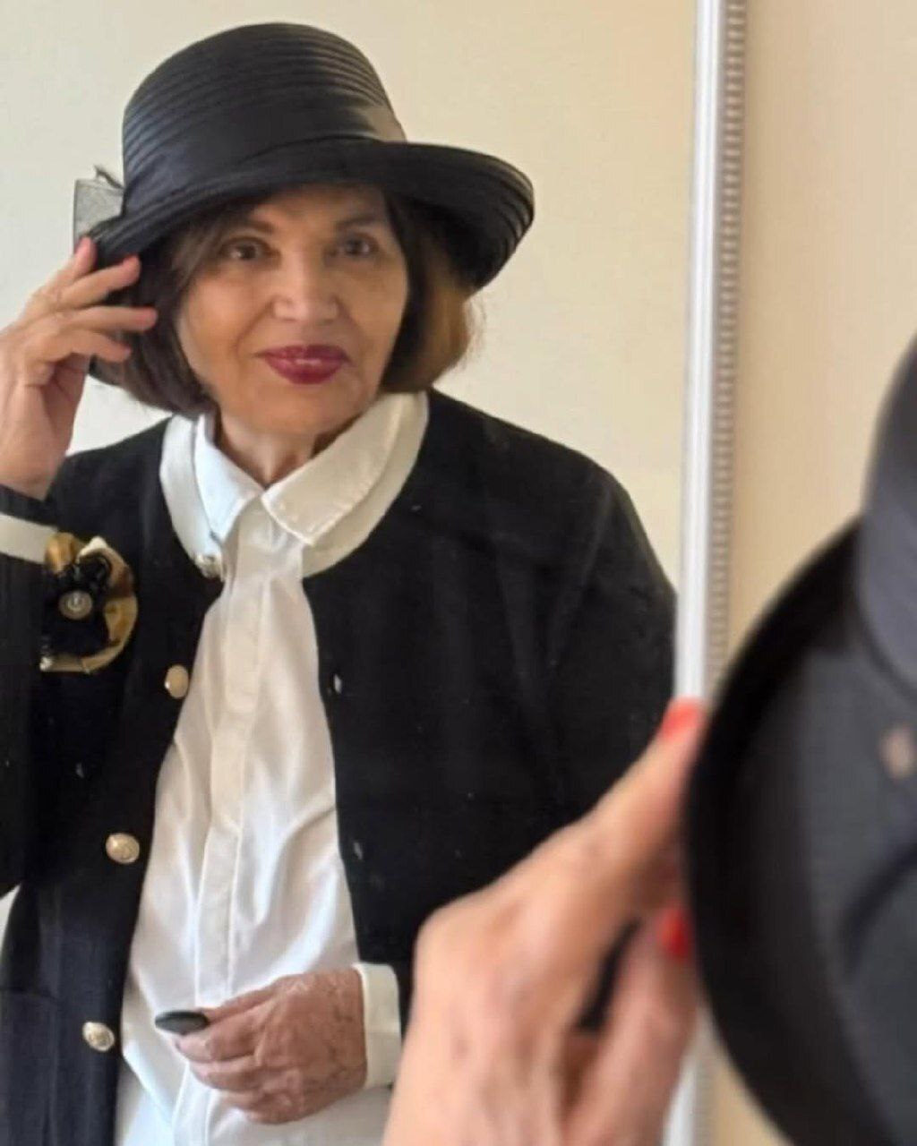 عکس/سیمین غانم در آستانه ۷۱ سالگی