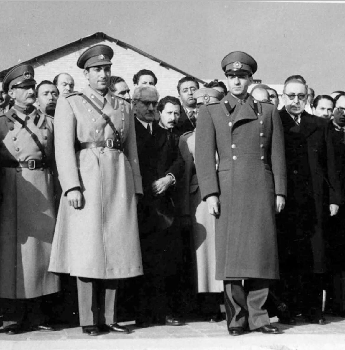 عکس/پهلوی‌ها در کنار قوام