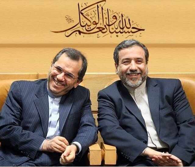 واکنش جالب شاعر معروف به مذاکرات ایران و آمریکا واکنش جالب شاعر معروف به مذاکرات ایران و آمریکا