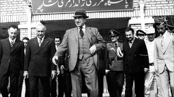 عکس/مرد همیشه در صحنهی حکومت پهلوی عکس/مرد همیشه در صحنهی حکومت پهلوی