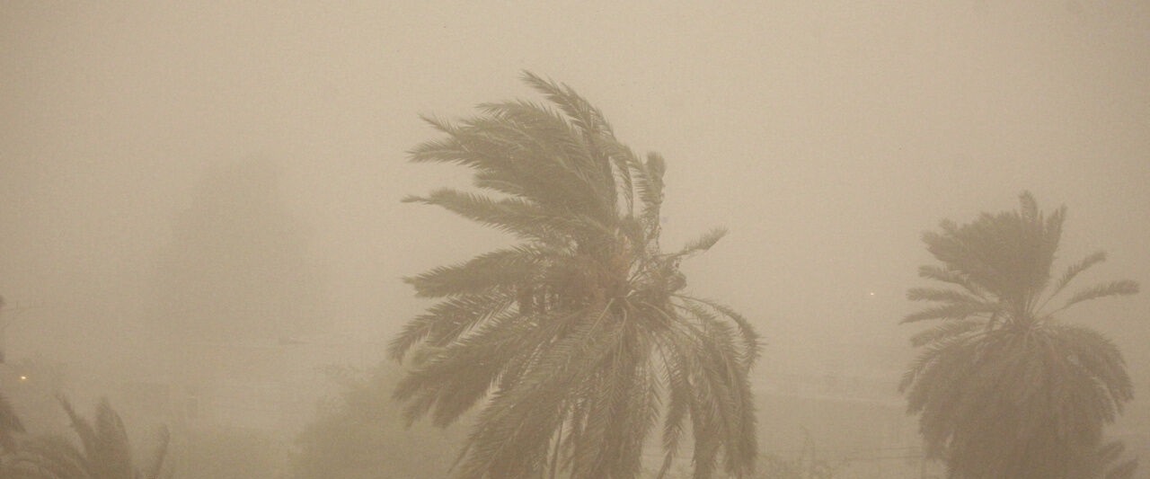 توده گرد وخاک عراق و عربستان در راه خوزستان