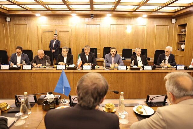 آغاز مذاکره گروسی و اسلامی در تهران + عکس