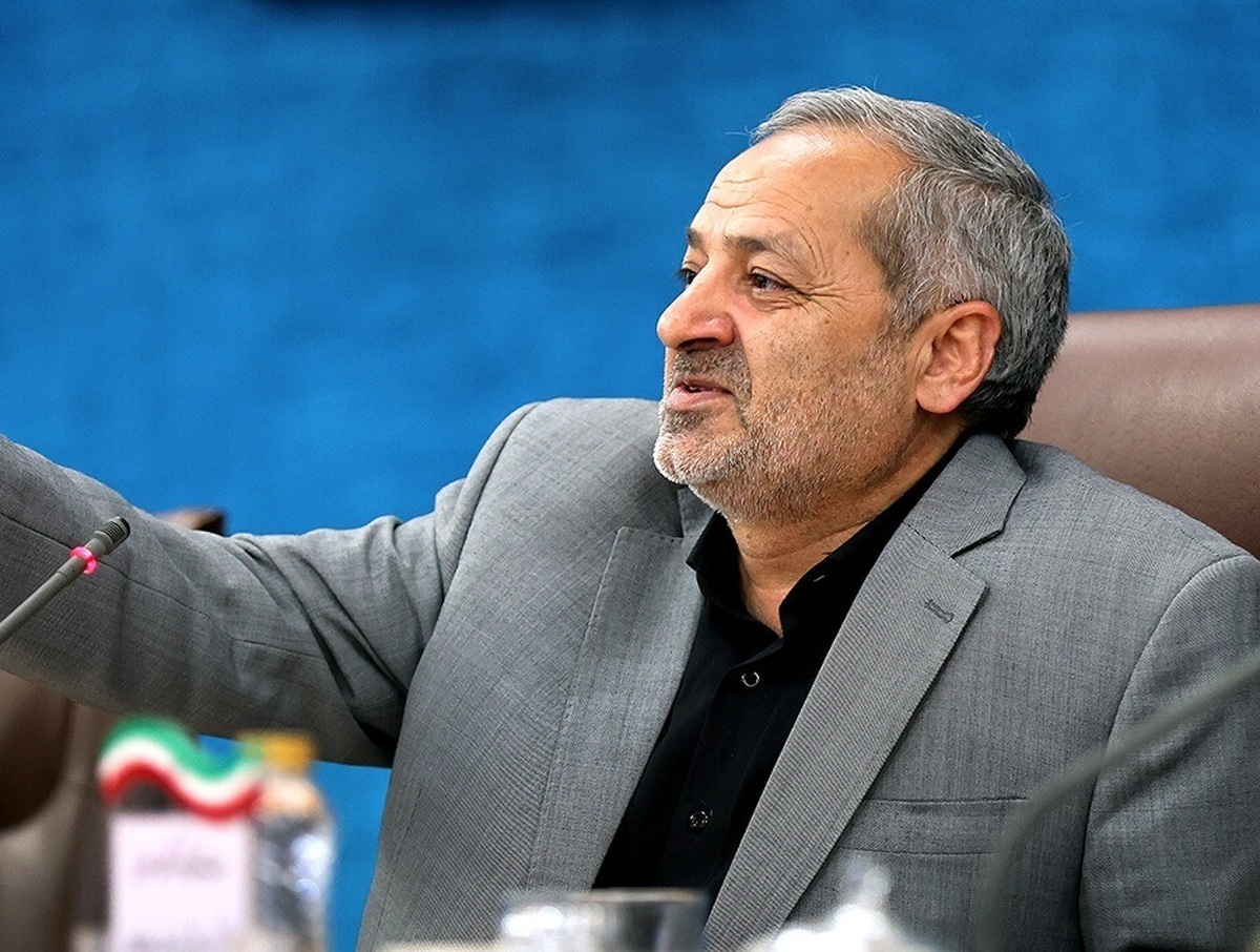 صندوق ذخیره فرهنگیان باید از بنگاه‌داری خارج شود