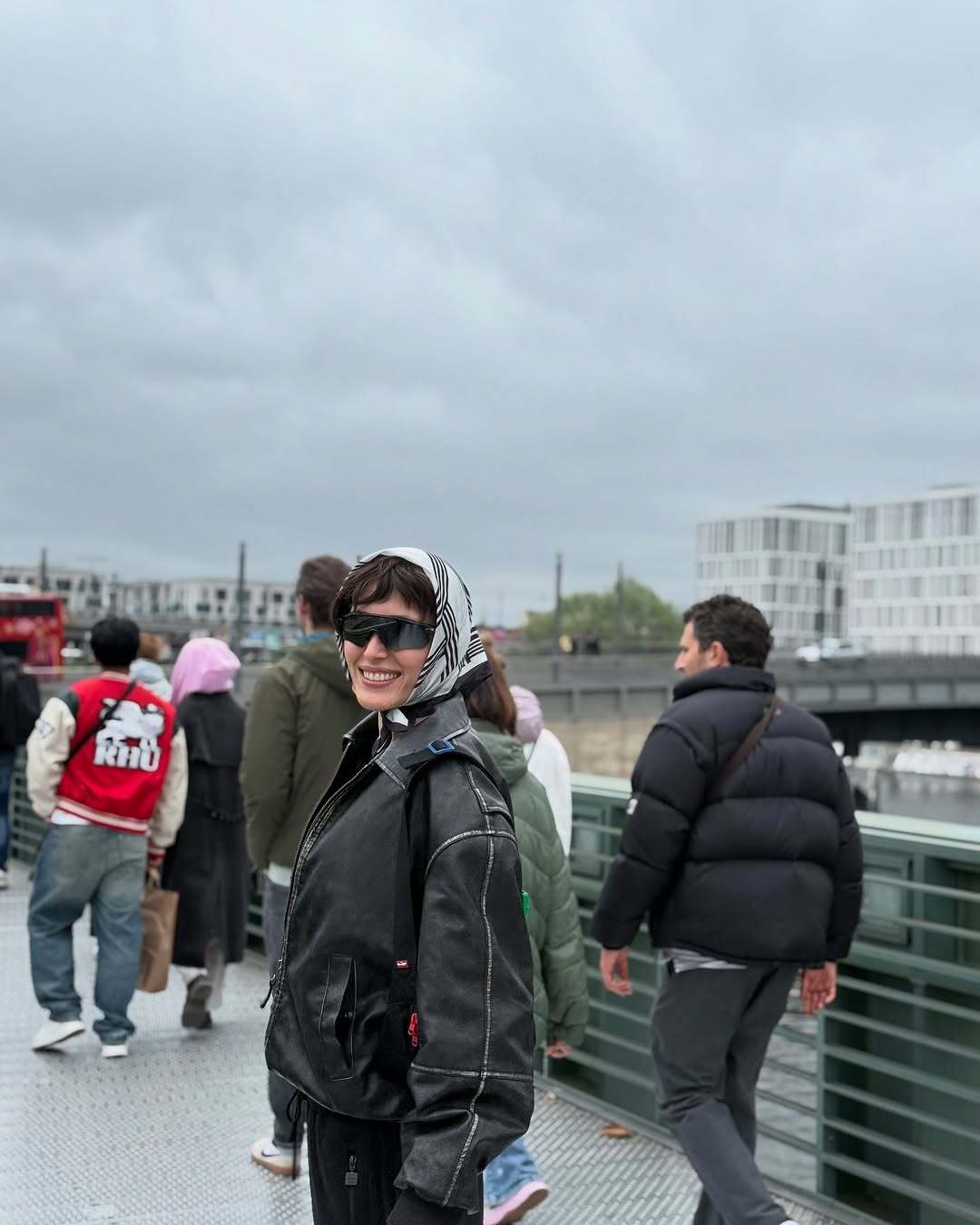 عکس/فرشته حسینی با استایلی متفاوت آفتابی شد