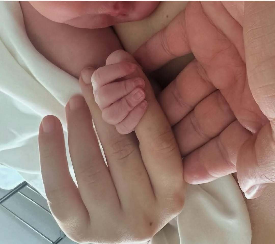 عکس/واکنش مهراب قاسم خانی به دختردار شدن پیمان قاسم خانی