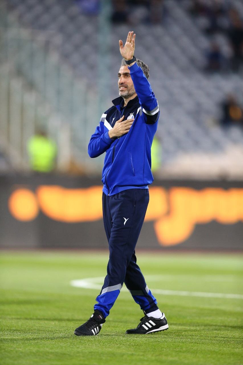 عکس/نخستین حضور جباری روی نیمکت استقلال عکس/نخستین حضور جباری روی نیمکت استقلال