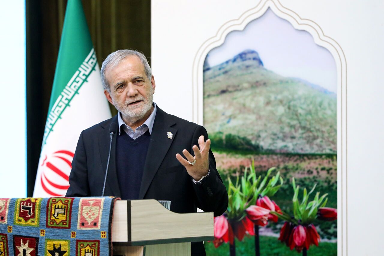 پزشکیان: دیگر دلار ۲۸۵۰۰ تومانی به کسی نمی‌دهیم