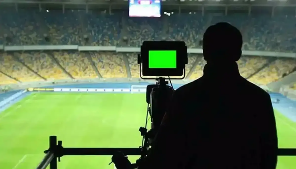 ترکش بودجه‌ دولت به حق پخش فوتبال خورد