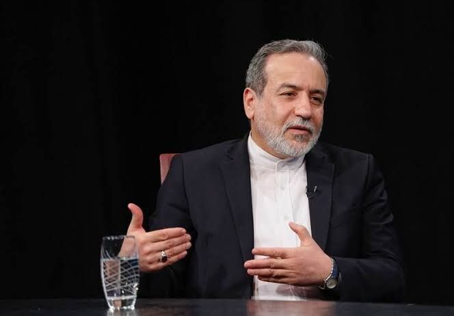 حمایت کیهان از اظهارات عراقچی درباره تحریم‌ها