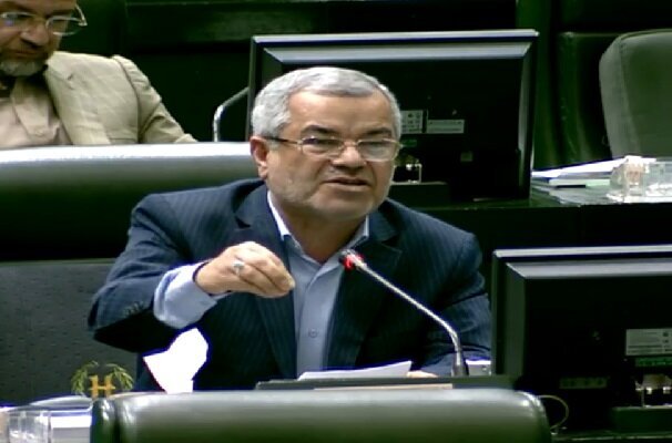 احمدی: افزایش ۲۰ درصدی حقوق به نفع حقوق‌های بالاتر است