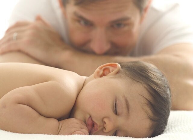 اولین علائم اتیسم در نوزادان را بشناسید