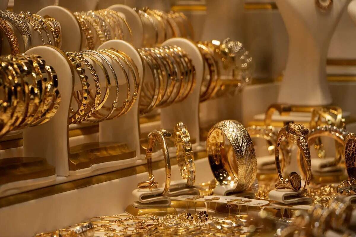 قیمت دلار، طلا و سکه امروز دوشنبه ۱۴۰۴/۱۰/۰۸