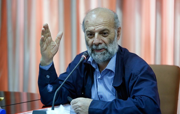 دبیرکل خانه کارگر: بار دلار را از دستمزد کارگران حذف کنید