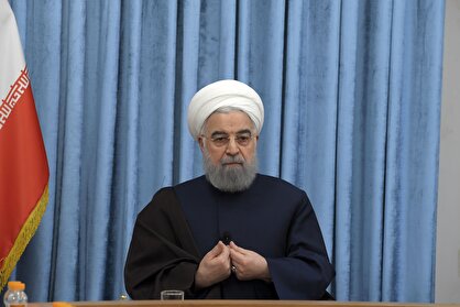 روحانی: ۱۰ مسأله مردم را به همه‌پرسی بگذاریم |  لجبازی در برابر مردم معترض جواب نمی‌دهد