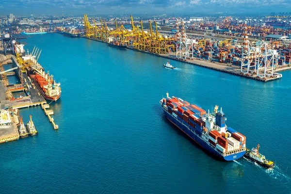 حمل و نقل با کشتی چه مزایا و معایبی دارد