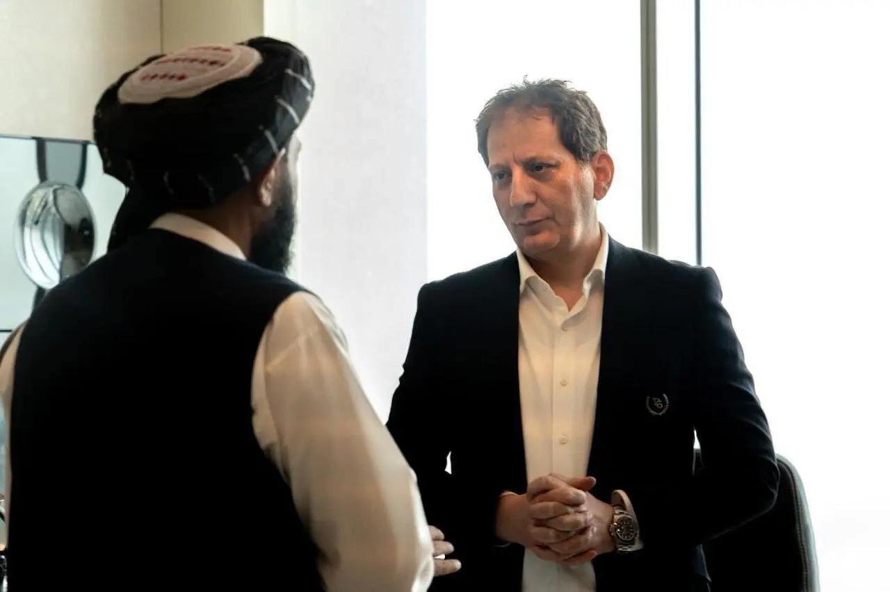 نخستین عکس از بابک زنجانی خارج از زندان