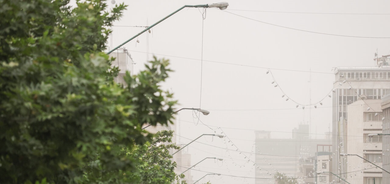 وقوع گردوخاک تا یکشنبه آینده؛ هوای تهران پنج درجه گرم می‌شود