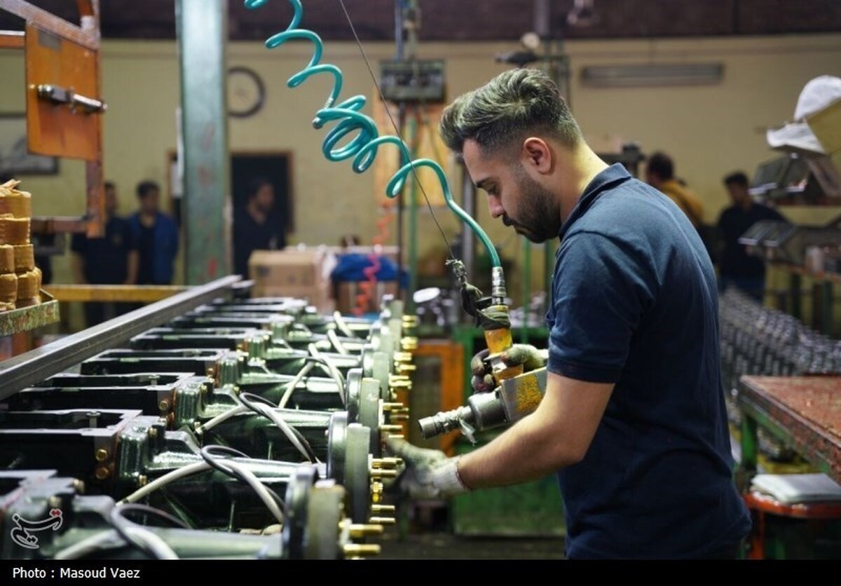 اهدای تسهیلات ۵ میلیونی خرید کالا به کارگران