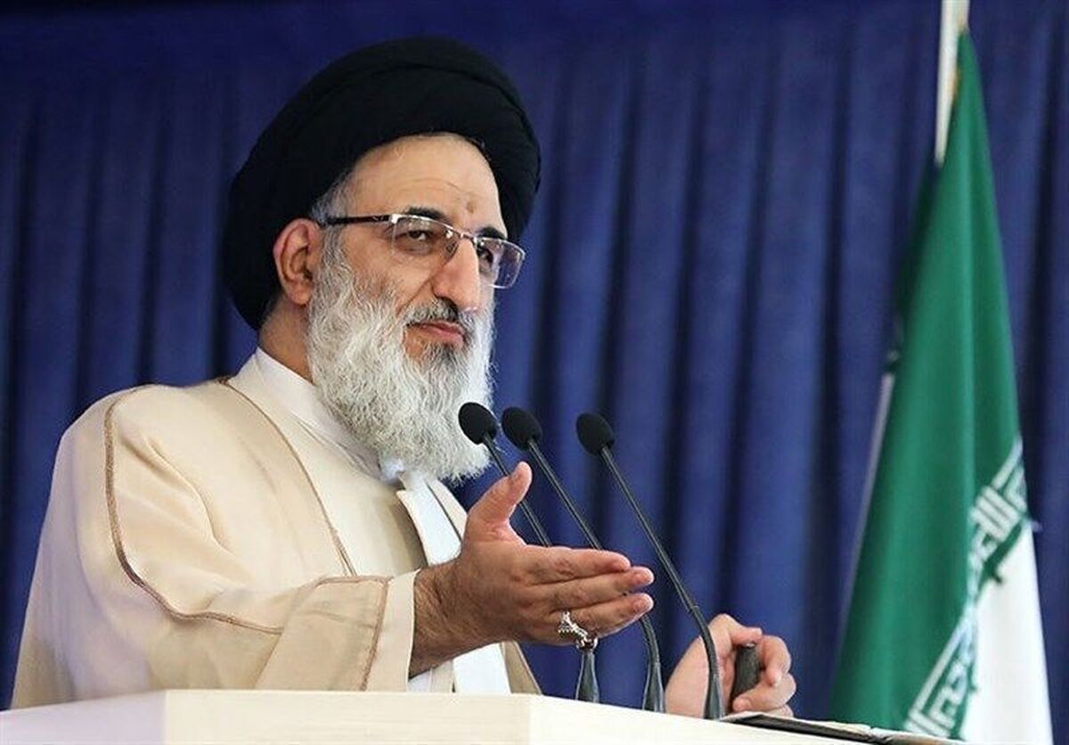 امام جمعه کرج: اکنون برای اینکه برخی ایراد نگیرند، مذاکره پیش می‌رود