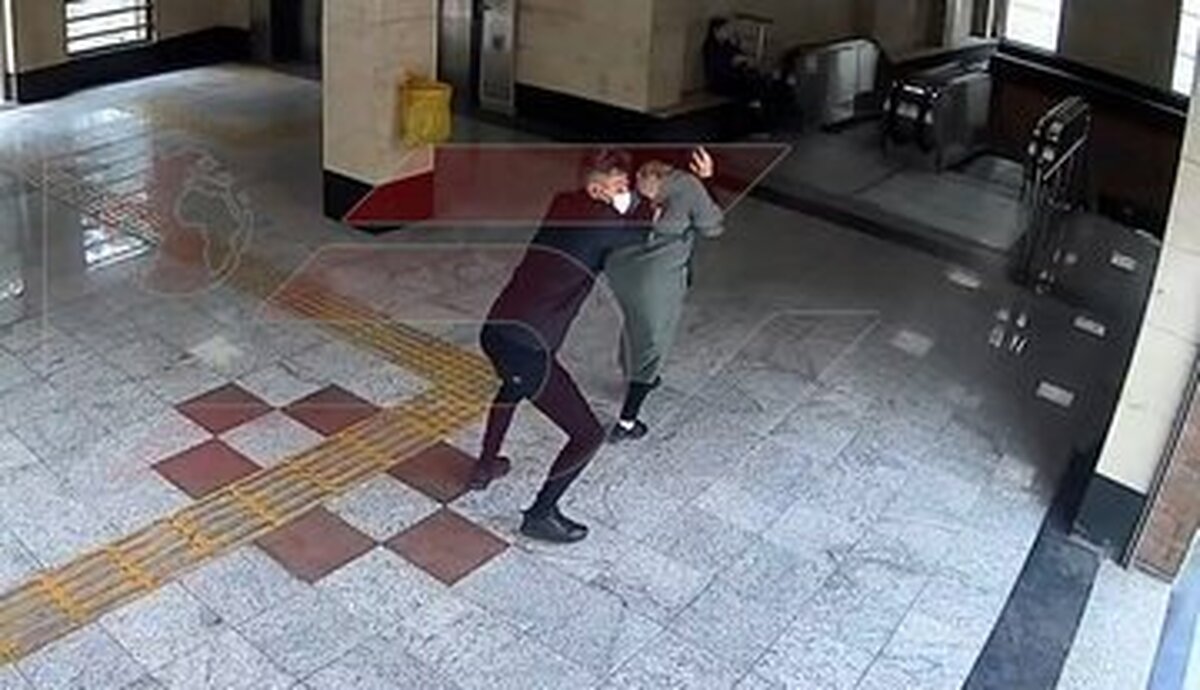 زورگیری وحشیانه از زن جوان در مترو محلاتی/فیلم سرقت در دست پلیس!