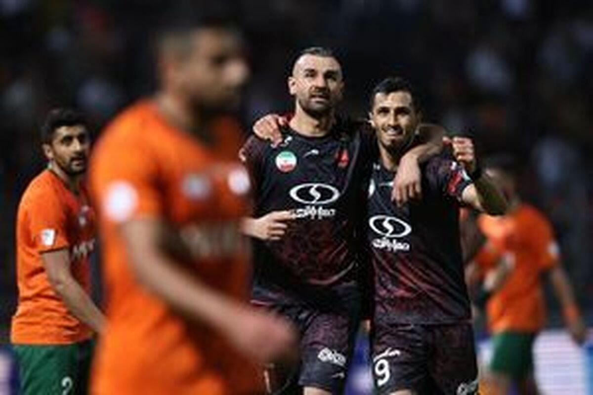 ۱۰ بازیکن باید از پرسپولیس جدا شوند