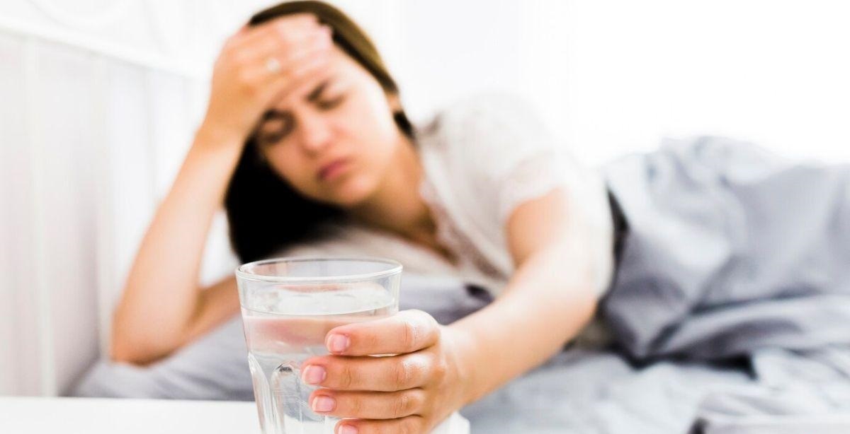 چگونه کم‌آبی بدن در تابستان باعث عفونت‌های ادراری می‌شود؟