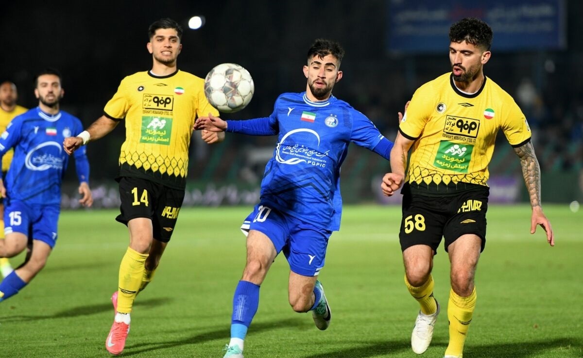 شیشه عمر سپاهان و پرسپولیس در دست مجتبی جباری!