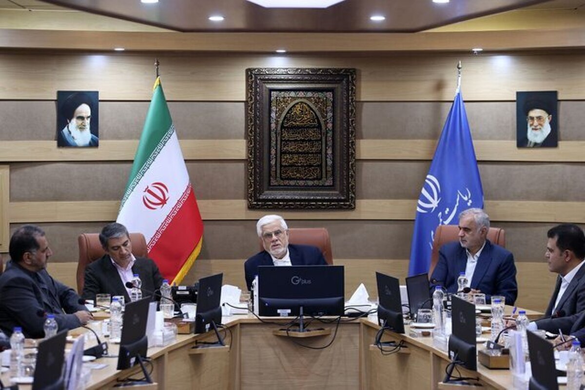 عارف: باید از تجارب علمی و فناوری سایر کشور‌ها استفاده کرد