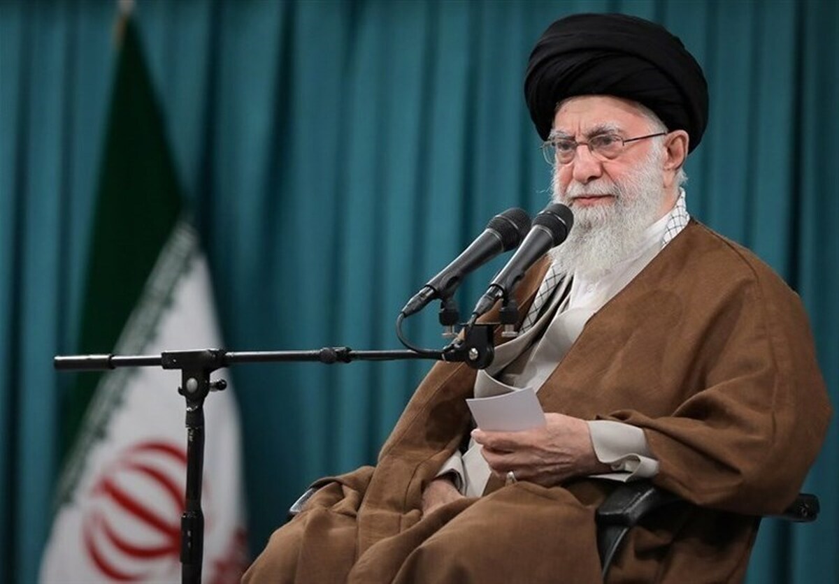 رهبر انقلاب: هیچ منفعتی برای امت اسلامی بالاتر از اتحاد نیست