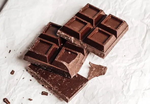 شکلاتهایی که در بازار ایران وجود دارد، شکلات نیستند!