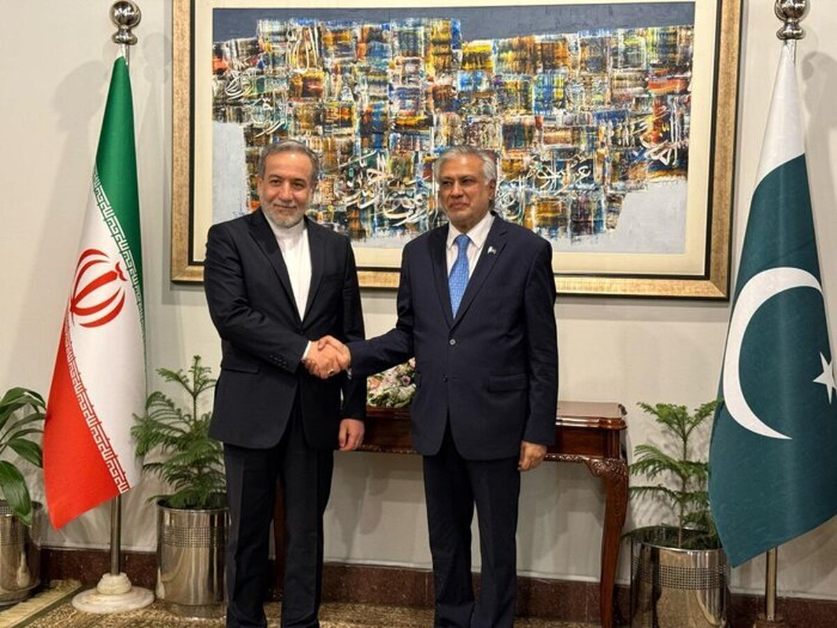 عراقچی با وزیر امورخارجه پاکستان دیدار کرد